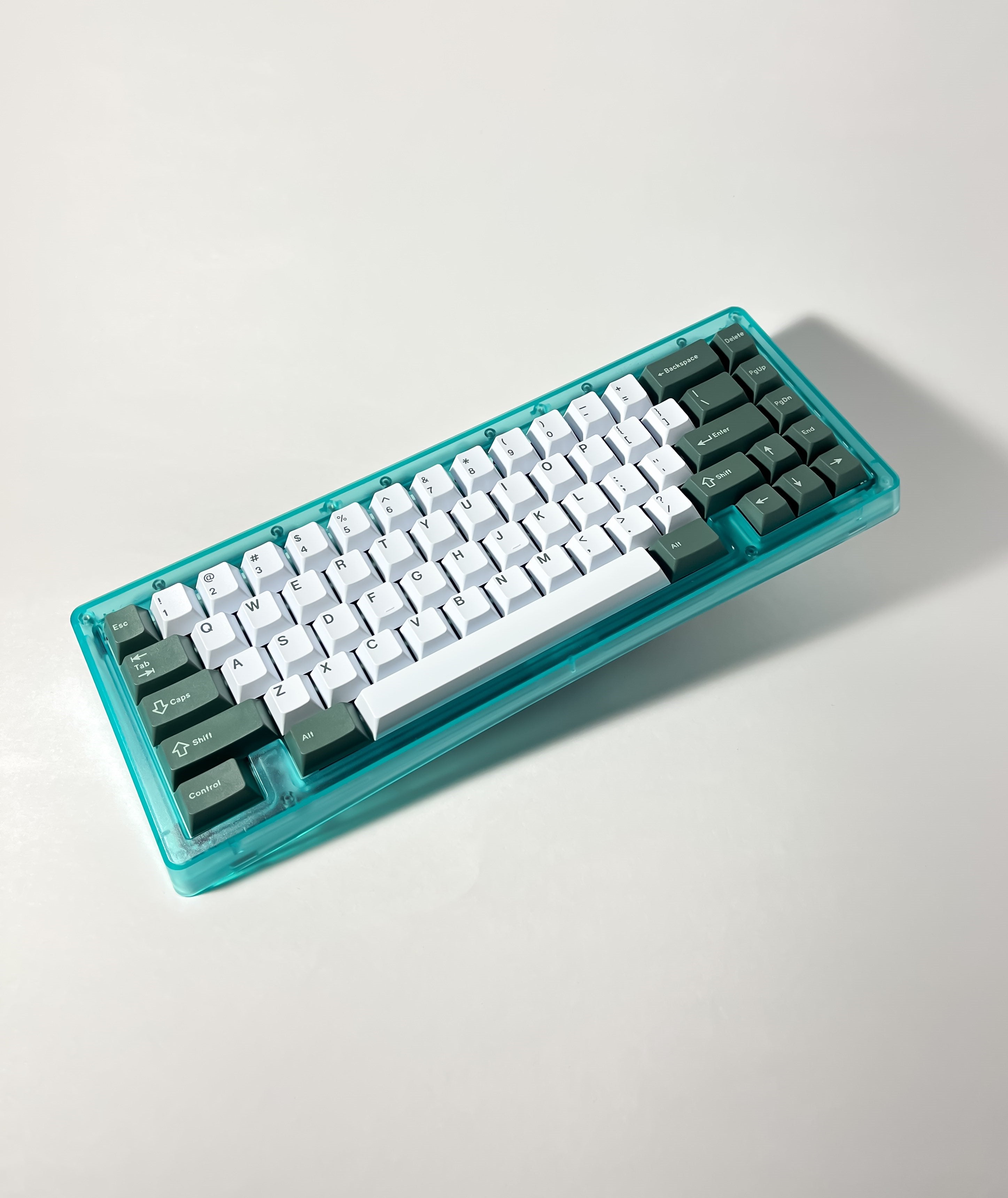 Bauer Lite keyboard(seafoam colorway) with GMK Botanical keycaps